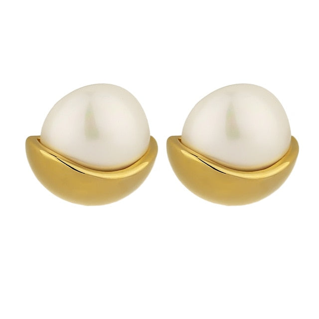 Simulated Pearls Stud Earrings